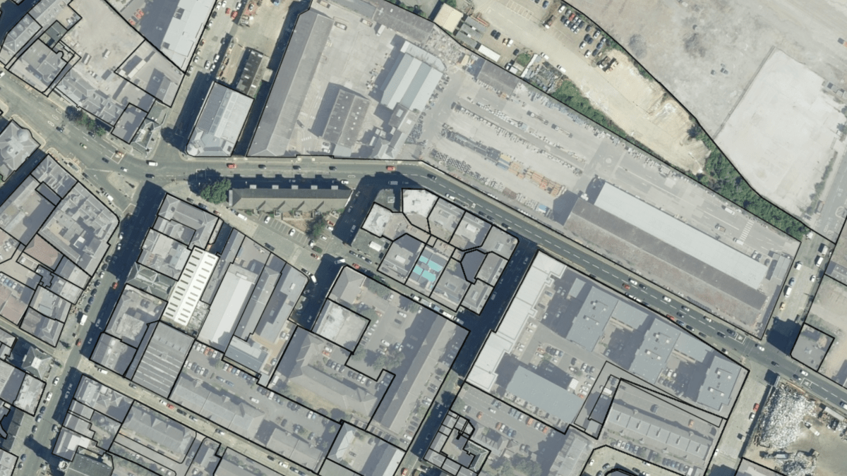 Dividing up costs across the back&nbsp;green